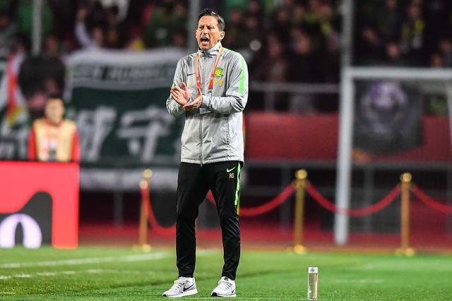 哈利25+13步行者送活塞4连败 尼克斯力克76人